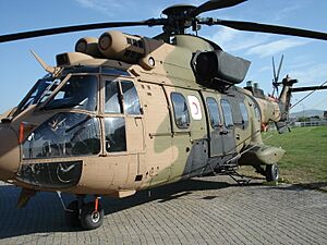 Archivo:AS-532 Cougar kzlsngr3