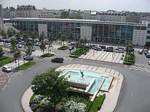 Archivo:Angers-Place de la Gare