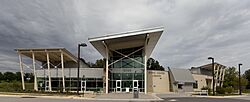 Burke Centre Library, Burke, Virginia LCCN2012630091.jpg