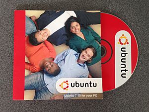 Archivo:CD de Ubuntu 7.10