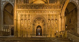 Archivo:Canterbury Cathedral Rood Screen, Kent, UK - Diliff