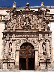 Archivo:Catedral de Chihuahua - 2013 - 06