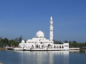Archivo:Floating Mosque