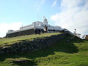 Archivo:Fortaleza del Cerro