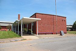 Gaylesville School, Gaylesville, Alabama April 2018.jpg