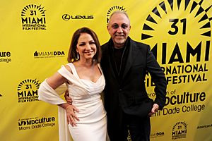 Archivo:Gloria Estefan and Emilio Estefan at 2014 MIFF