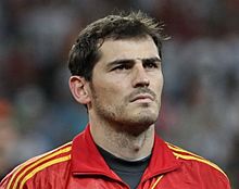 Archivo:Iker Casillas Euro 2012 vs France