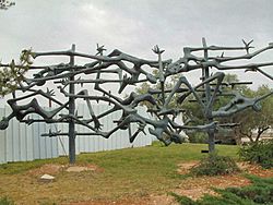 Archivo:Israel-Yad Vashem Sculpture