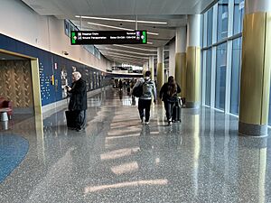 Archivo:KBOS (1) 13