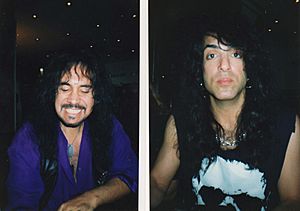 Archivo:Kiss - Promo Revenge au Virgin, Paris 31 mai 1992