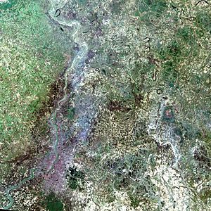 Archivo:Large Kolkata Landsat