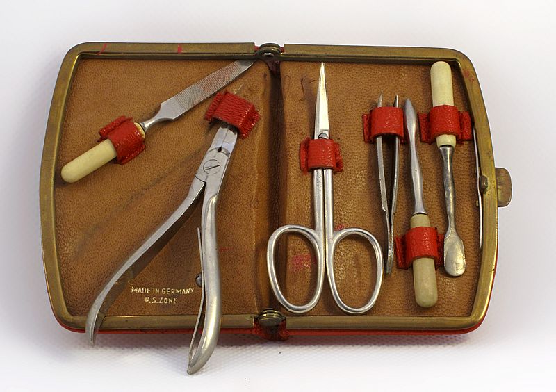 Manicure kit late 1940s
