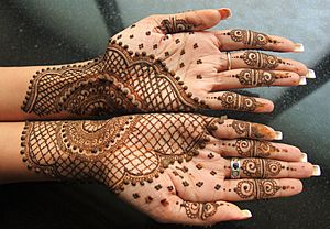 Archivo:Mehndi front