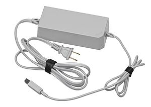 Archivo:Nintendo-Wii-Power-Supply-RVL-002