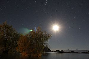 Archivo:Noche Lago General Carrera