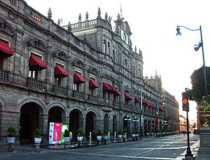 Archivo:Palacio Municipal de Puebla