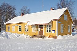 Paltamo railway station.jpg