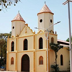Parroquia Nuestra Señora del Carmen de Puerto Giraldo.jpg