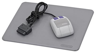 Archivo:SNES-Mouse-and-Pad