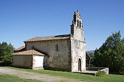 Archivo:Santa María de Sariegomuerto