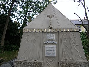 Archivo:Sir Richard Burton's Tomb