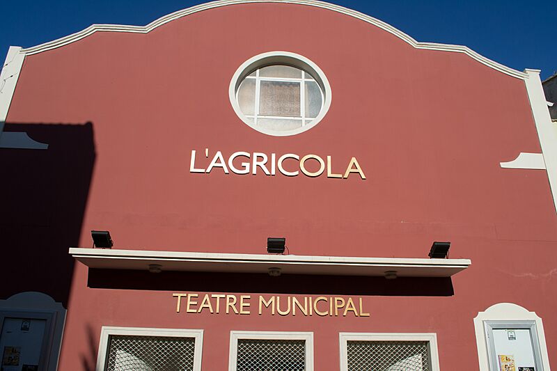Teatre Municipal L'Agricola 01