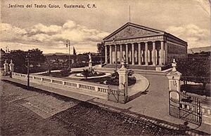 Archivo:TeatroColon1