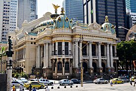Archivo:Teatro Municipal - panoramio (4)