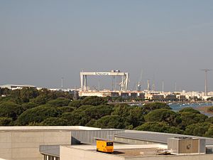 Astilleros Navantia Cádiz.jpg