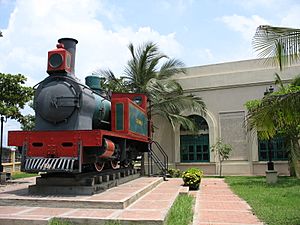 Archivo:Barranquilla plaza de la locomotora