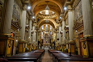 Archivo:Catedral Basílica de León, Guanajuato - 1 07