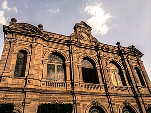 Archivo:Centro, Tlaxcala de Xicohténcatl, Tlax., Mexico - panoramio (301)