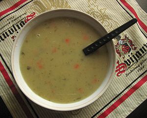 Archivo:Cucumber soup
