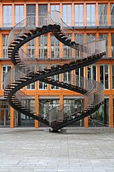 Endlose Treppe KPMG Muenchen