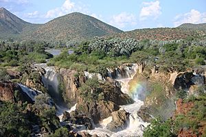 Archivo:Epupa Falls 2