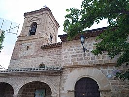Iglesia de San Martín Obispo, de Arbeiza (1).jpg
