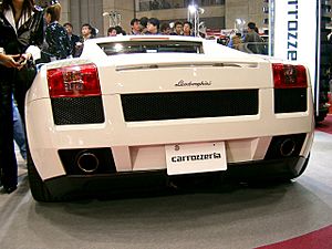 Archivo:Lamborghini Gallardo(rear)
