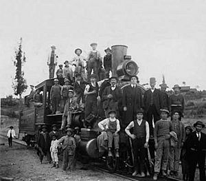 Archivo:Llegada ferrocarril Quito