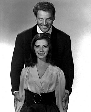 Archivo:Marisa Pavan Jean-Pierre Aumont 1965