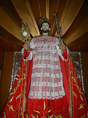 Archivo:MoncadaChurchjf6038 03