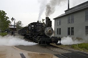 Archivo:Steam Locomotive at Greenfield Village