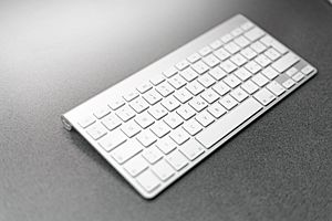 Archivo:Apple-wireless-keyboard