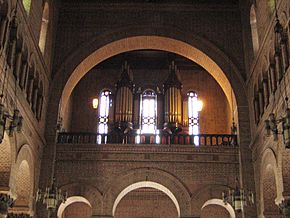 Archivo:Catedral de Medellin -Organo