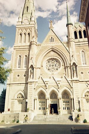 Archivo:Cocathédrale Saint-Antoine-de-Padoue