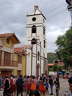 Comparsa carnavalera de Villa Rivero, Punata.jpg