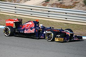 Archivo:F1 2012 Jerez test - Toro Rosso