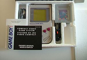Archivo:Gameboy Original shipped with Tetris