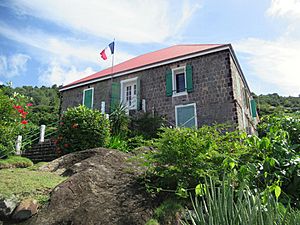 Archivo:Gustavia Sous-Préfecture (49912601696)