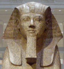 Archivo:Hatshepsut-CollosalGraniteSphinx02 MetropolitanMuseum