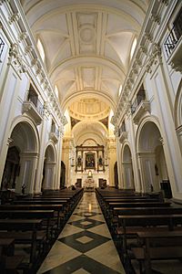 Archivo:Iglesia de San Martín de Tours (Madrid) 03